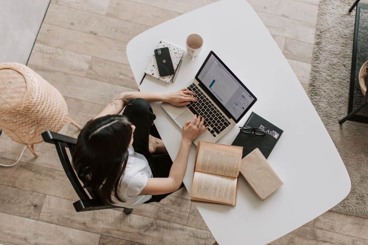 Can blog posts drive purchases?