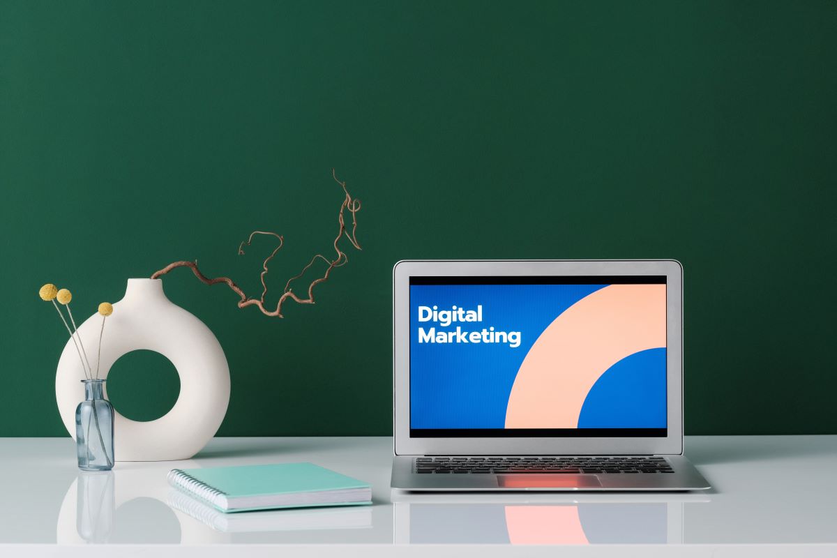 Digital marketing, laptop